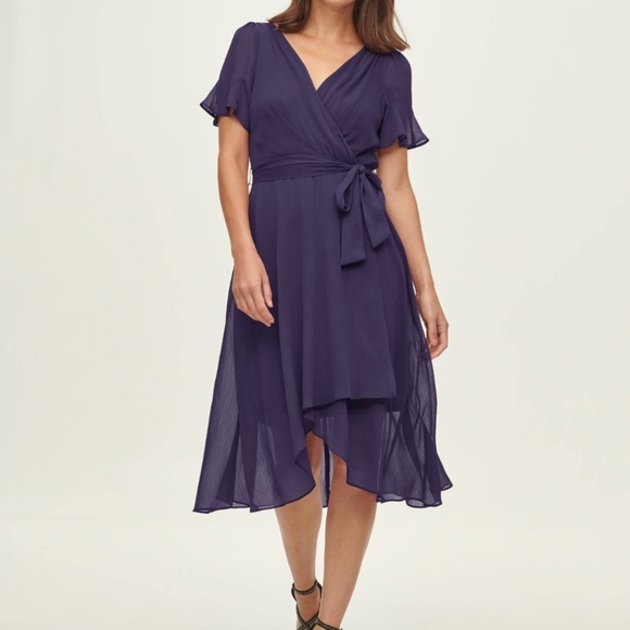 DKNY  Women's Purple Belted Flutter Short Sleeve V-neckFloral Chiffon Midi Sz 4 - Picture 1 of 10